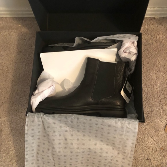 Bolvaint Paris, Men's Size 9 Chelsea Leather Boots. New In Box - Picture 1 of 5